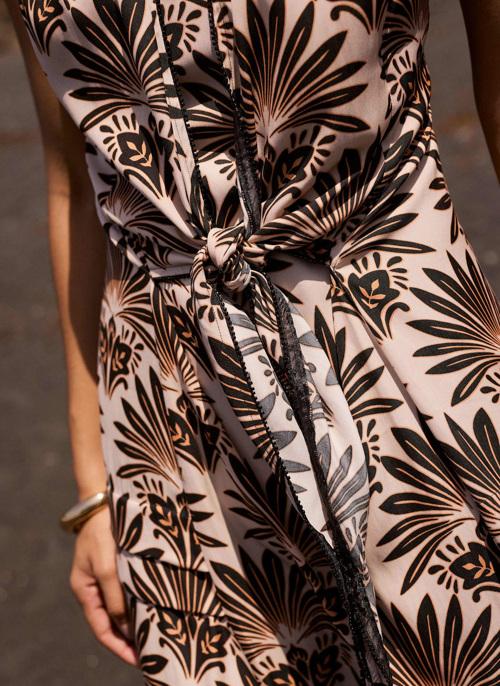 Neutral Floral Print Midi Dress