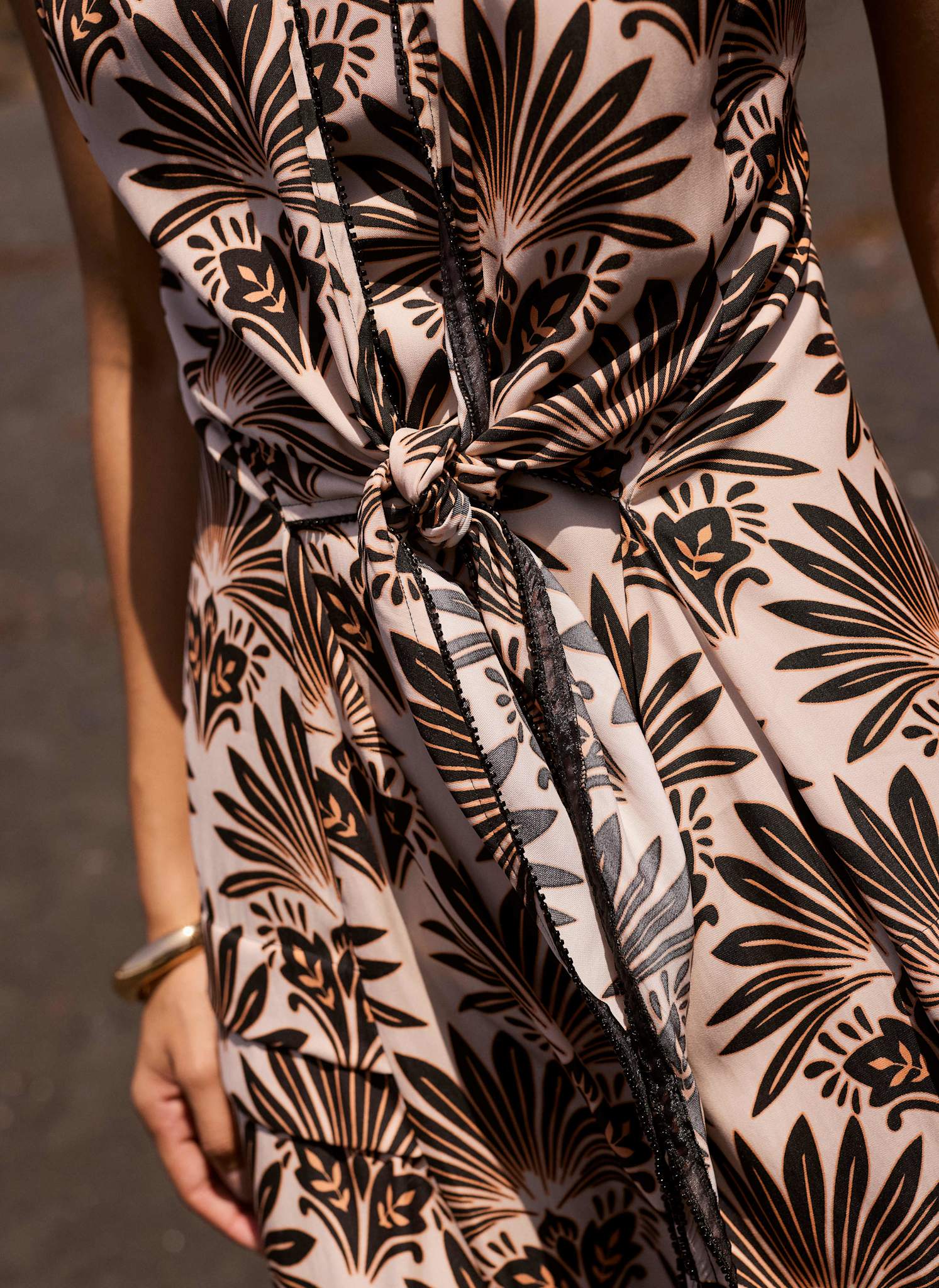 Neutral Floral Print Midi Dress